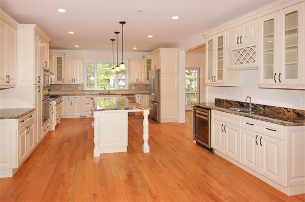 78 Oak Road Canton, MA 02021 - Photo 6 of 27 Gallery Image 6