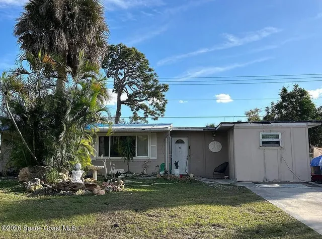 $5,000 | 411 Zephyr Road, Venice, FL 34293