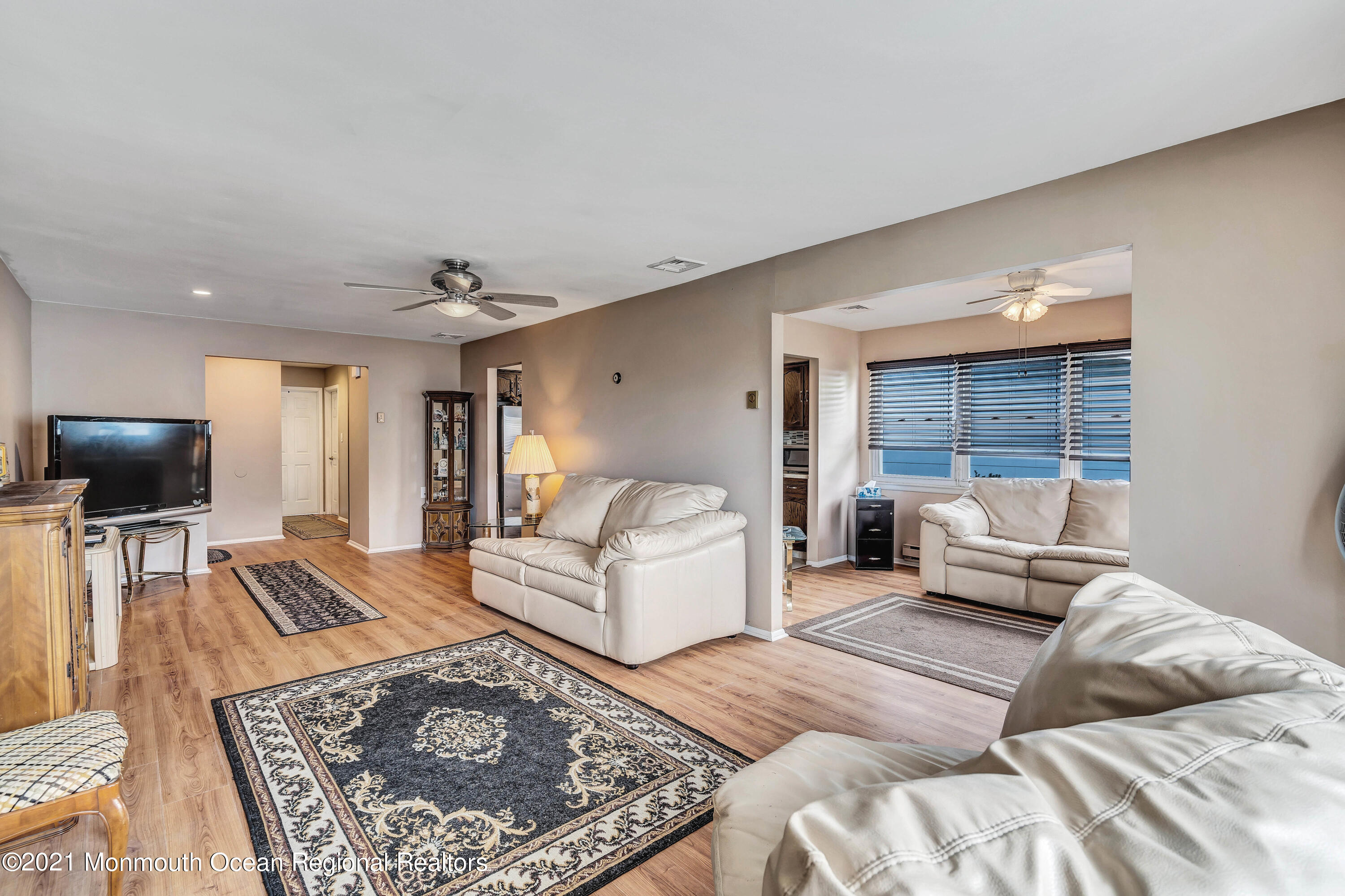 18 Patmore Road Brick, NJ 08724 - Photo 5 of 18 Living Room
