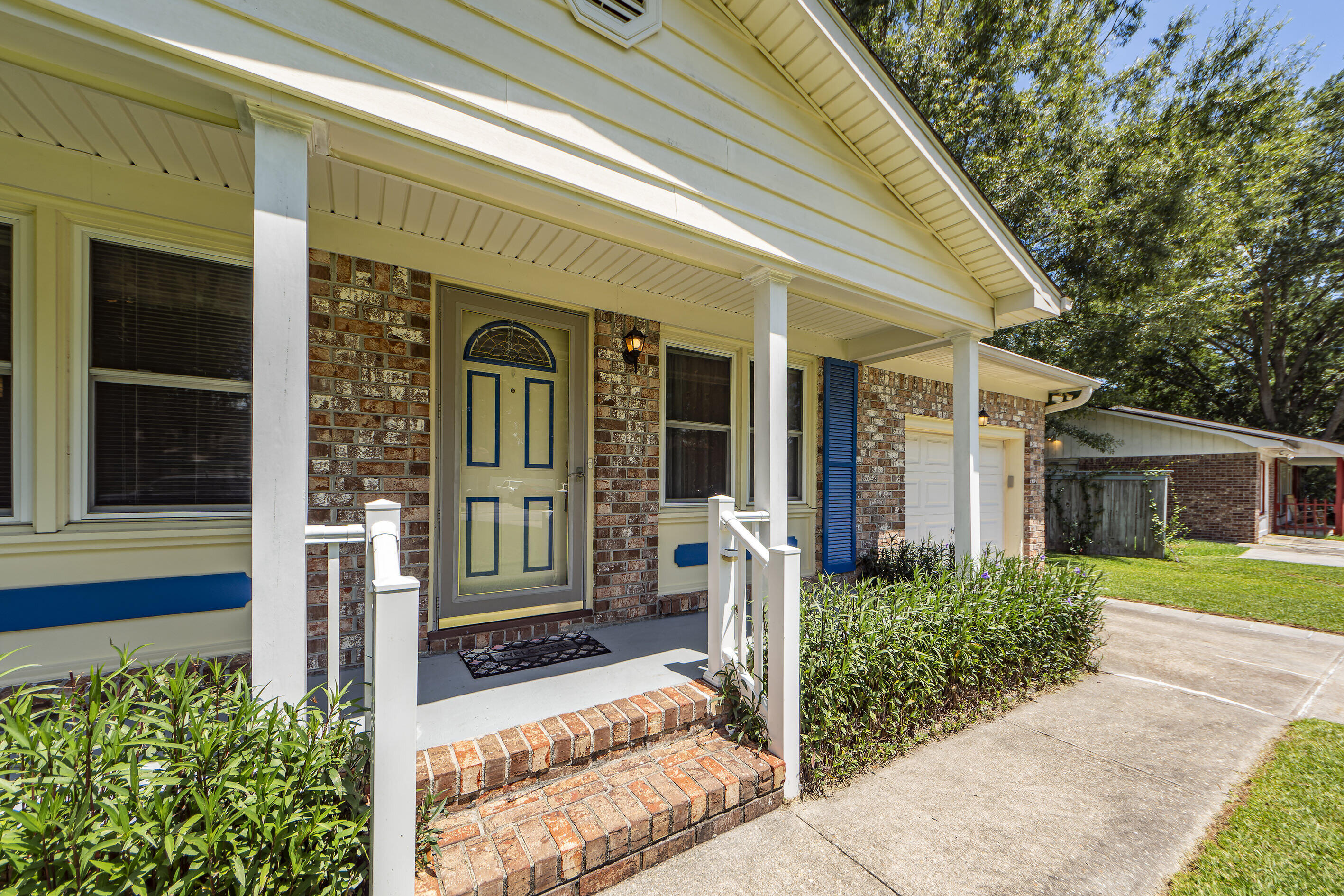 108 English Road Summerville, SC 29483 - Photo 3 of 31 03 (1)