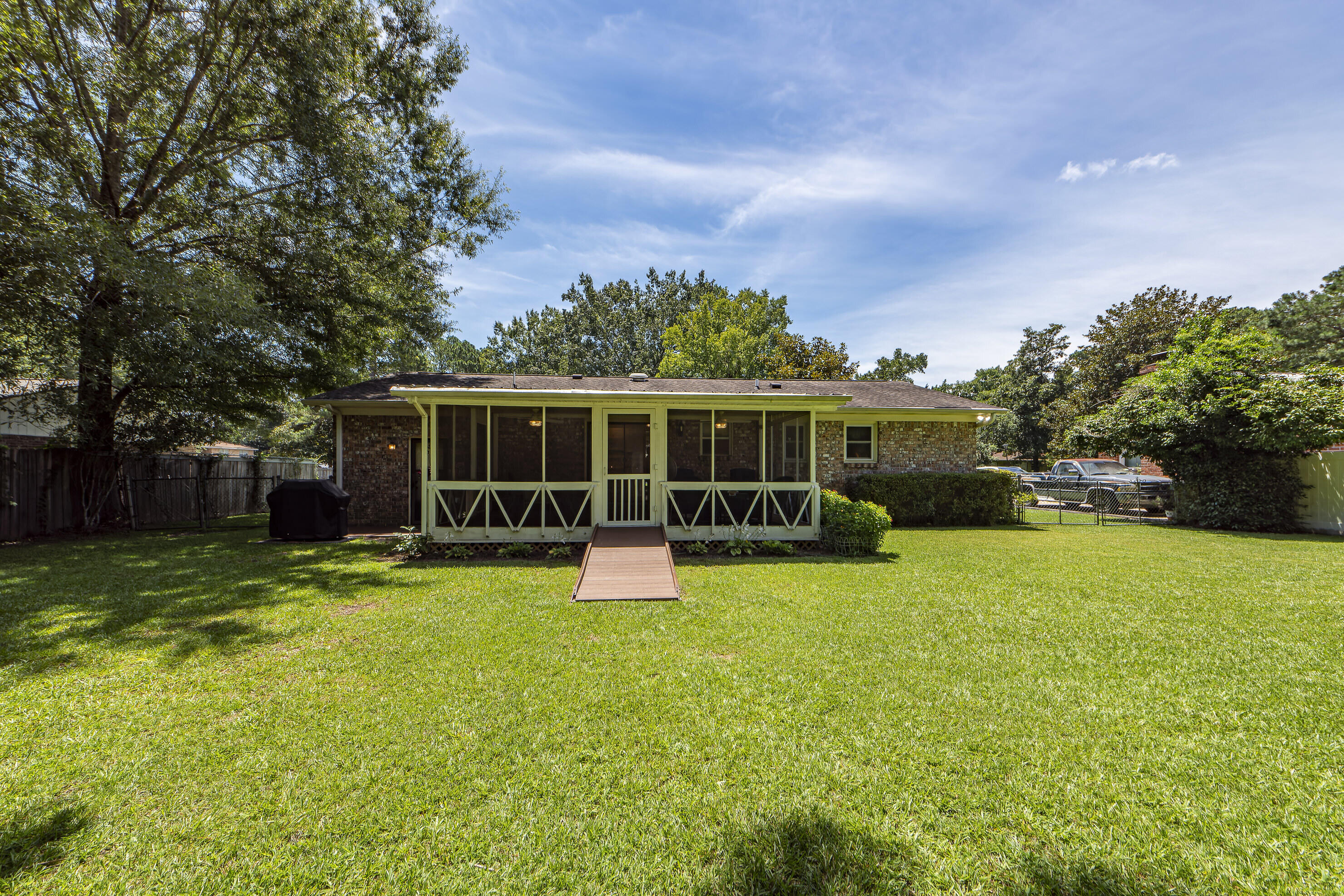 108 English Road Summerville, SC 29483 - Photo 31 of 31 40