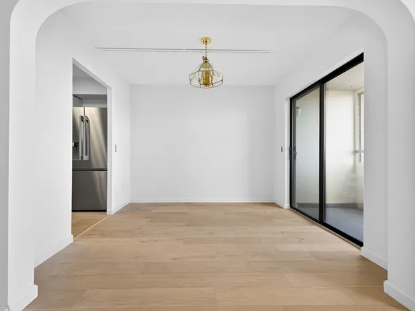 $3,950 | 250 Hammond Pond Parkway, Unit 905S, Chestnut Hill, MA 02467