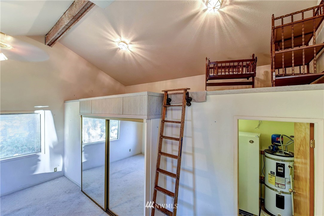 7415 Upper Ridge Road Everett, WA 98203 - Photo 14 of 21