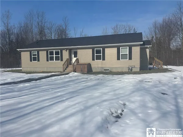 $339,000 | 658 Adams Avenue, Evans, NY 14006