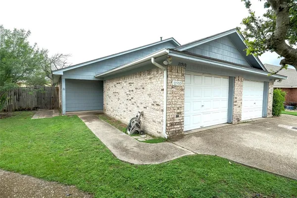 $1,650 | 11910 Intermont Court, Fort Worth, TX 76008