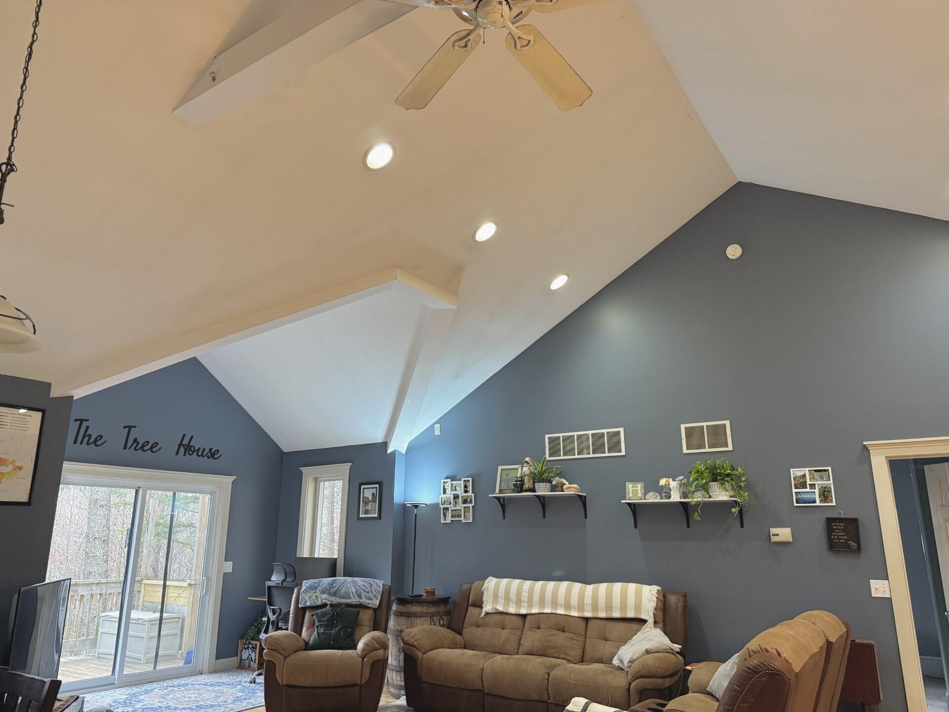 2564 East Brutus Road Alanson, MI 49706 - Photo 6 of 22 thumbnail_IMG_2584