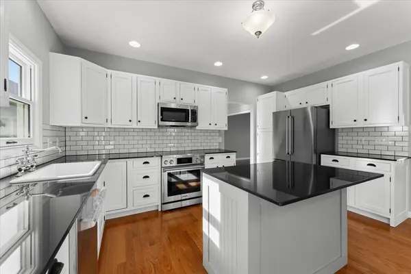 $509,900 | 1808 Bluebird Drive, Mahomet, IL 61853