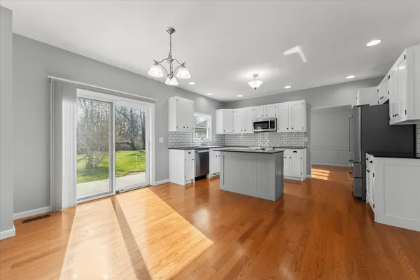 $509,900 | 1808 Bluebird Drive, Mahomet, IL 61853