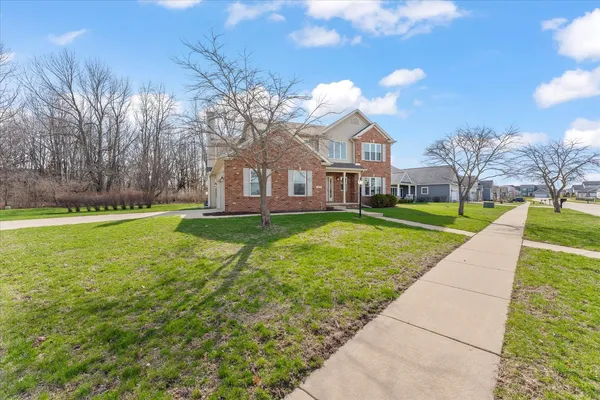 $509,900 | 1808 Bluebird Drive, Mahomet, IL 61853