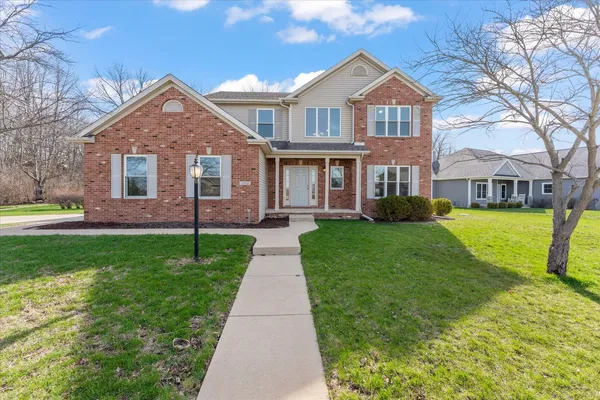 $509,900 | 1808 Bluebird Drive, Mahomet, IL 61853