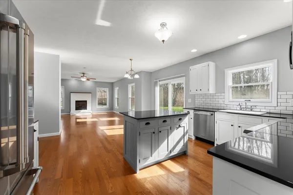 $509,900 | 1808 Bluebird Drive, Mahomet, IL 61853