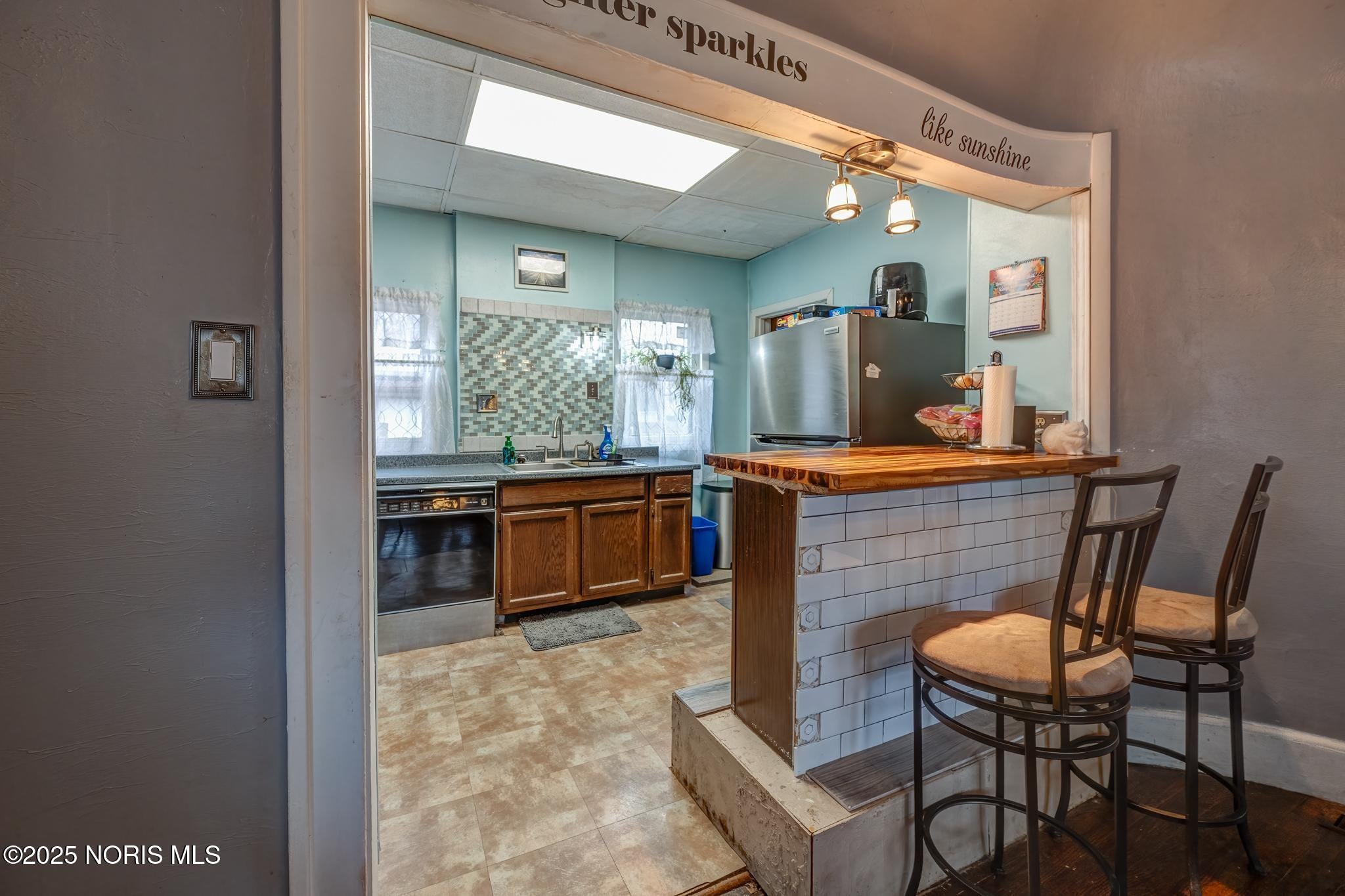 4322 Lowe Road Toledo, OH 43612 - Photo 14 of 34 untitled-0345-Edit