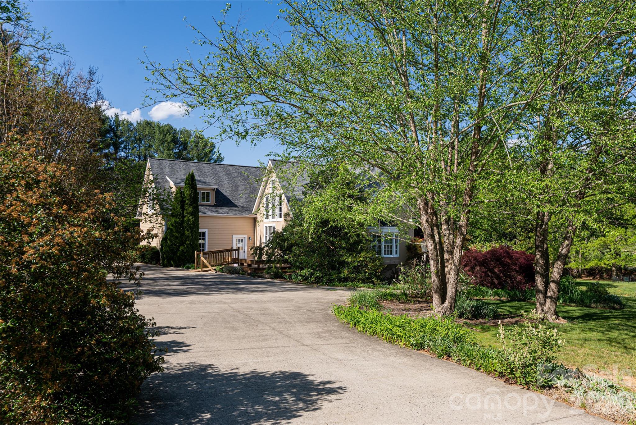7 Ashley Road Asheville, NC 28805 - Photo 43 of 48