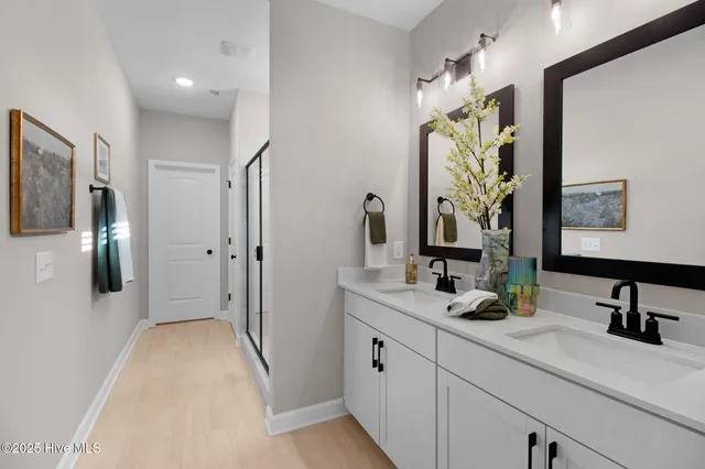 $389,900 | 247 Cline Way, Unit 113 1809 LIVE OAK, Beaufort, NC 28516