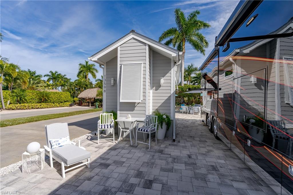 13598 Snapper Lane Naples, FL 34114 - Photo 2 of 40