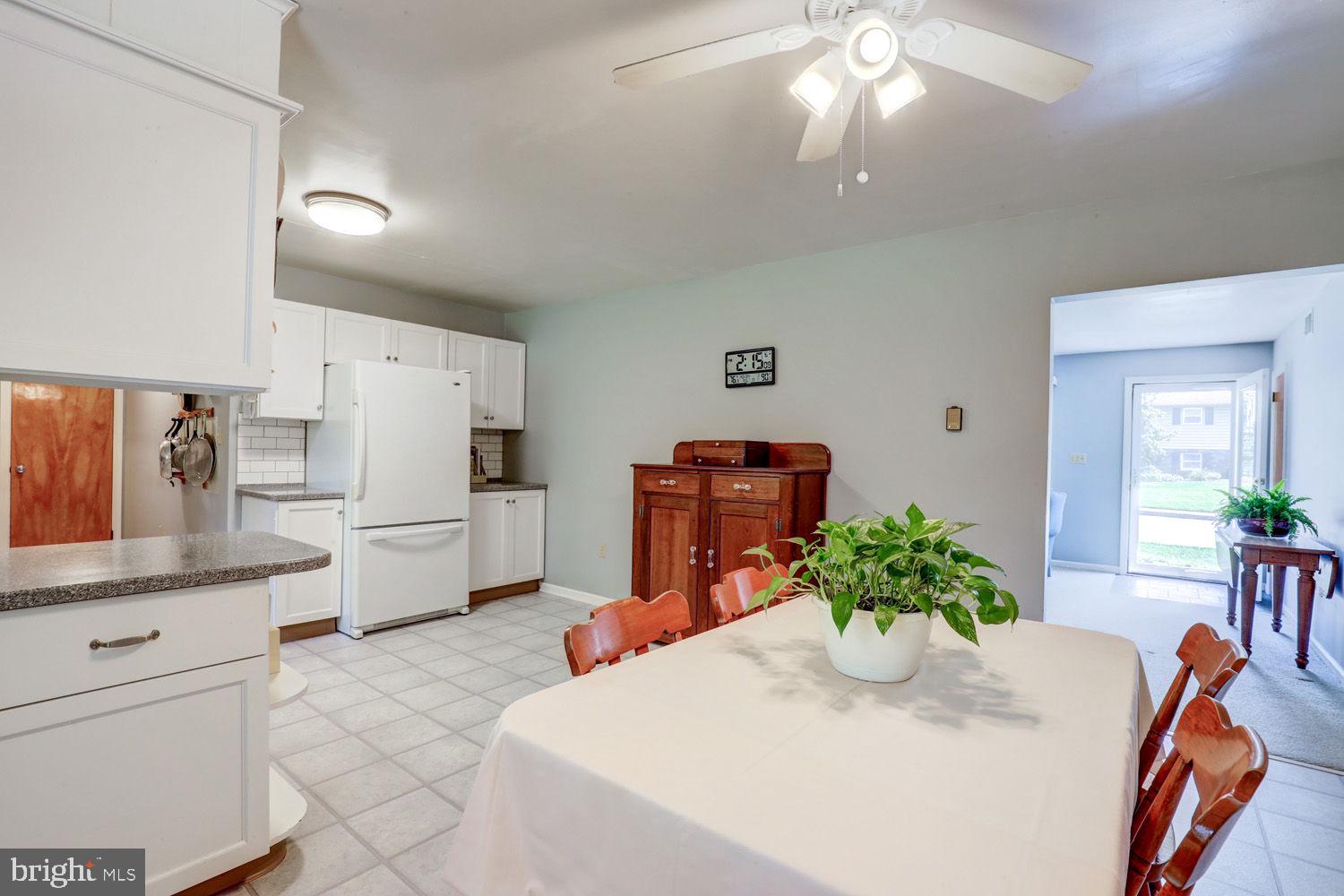 125 Bomberger Road Akron, PA 17501 - Photo 8 of 42 Dining Room