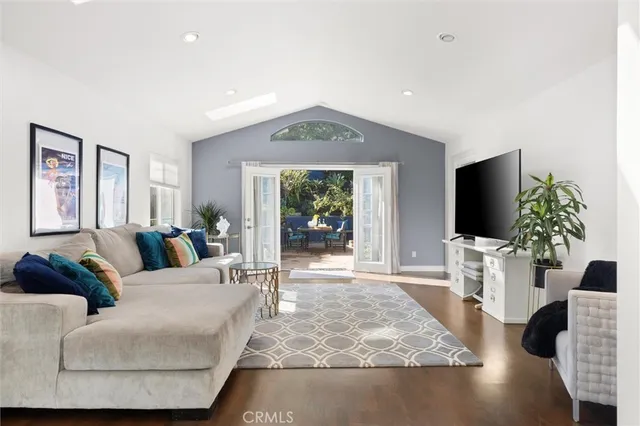 $1,999,000 | 625 Camino Real, Redondo Beach, CA 90277