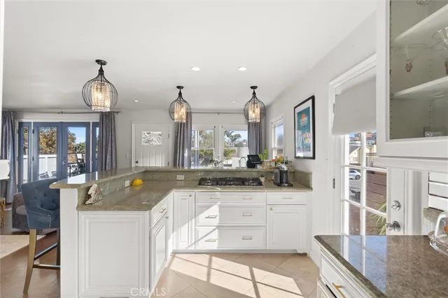 $1,999,000 | 625 Camino Real, Redondo Beach, CA 90277