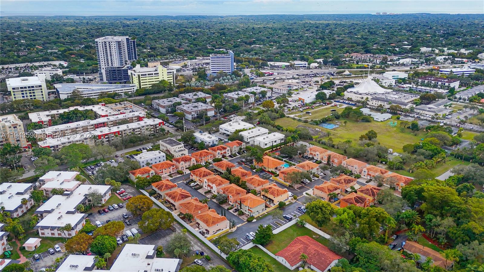 7773 Southwest 94th Lane Miami, FL 33156 - Photo 32 of 50 an aerial view of multiple house