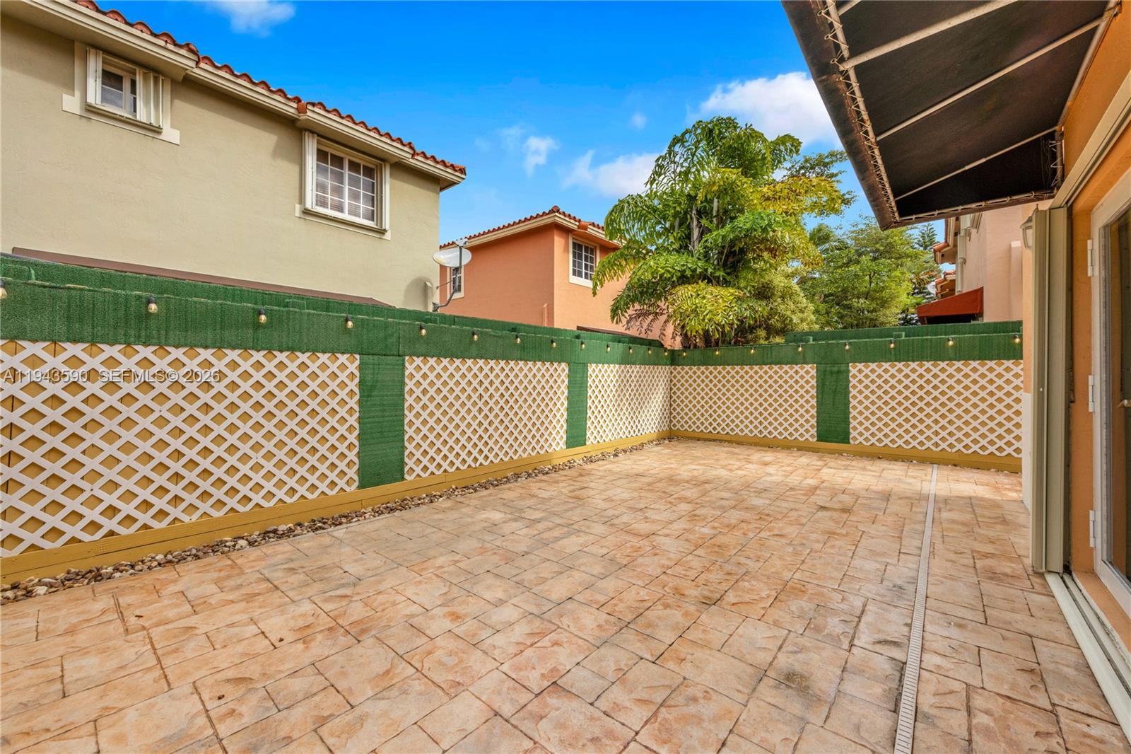 7773 Southwest 94th Lane Miami, FL 33156 - Photo 10 of 50 a view of a backyard