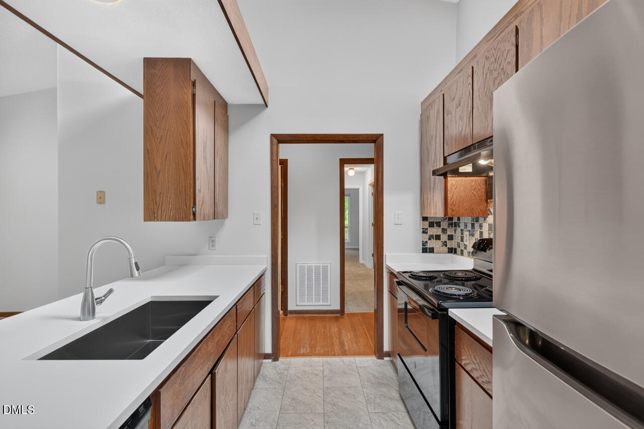 4123 Wallingford Place Durham, NC 27707 - Photo 12 of 43