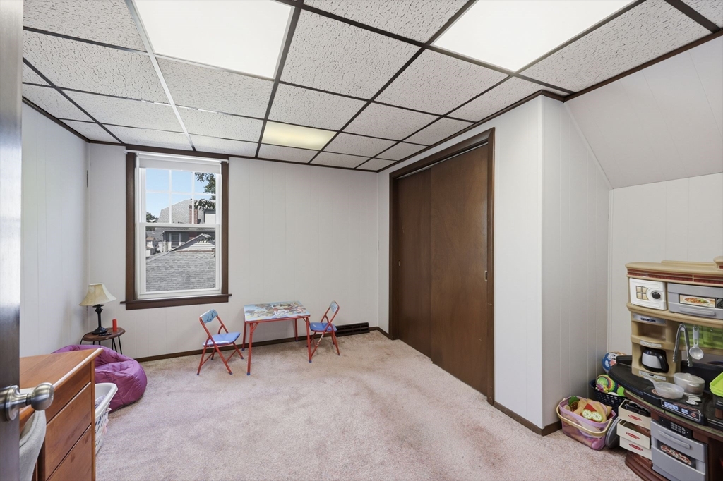 585 Armory Street Springfield, MA 01104 - Photo 29 of 40