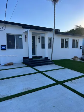 $3,500 | 1630 Southwest 20th Street, Unit 1, Miami, FL 33145