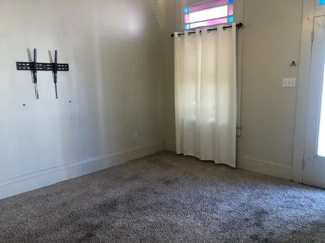 $1,350 | 324 Lavoisier Street, Gretna, LA 70053