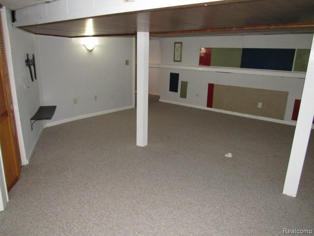 43551 Applewood Road Canton, MI 48188 - Photo 33 of 34 43551 APPLEWOOD CANTON (86).jpg