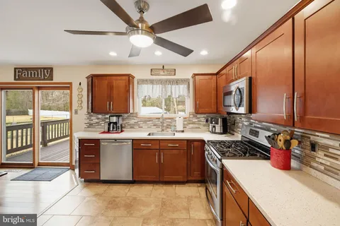 $440,000 | 1666 Holly Parkway, Williamstown, NJ 08094