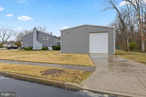 $440,000 | 1666 Holly Parkway, Williamstown, NJ 08094