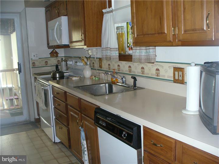 440 Blair Road Springfield, PA 19064 - Photo 14 of 16 Kitchen
