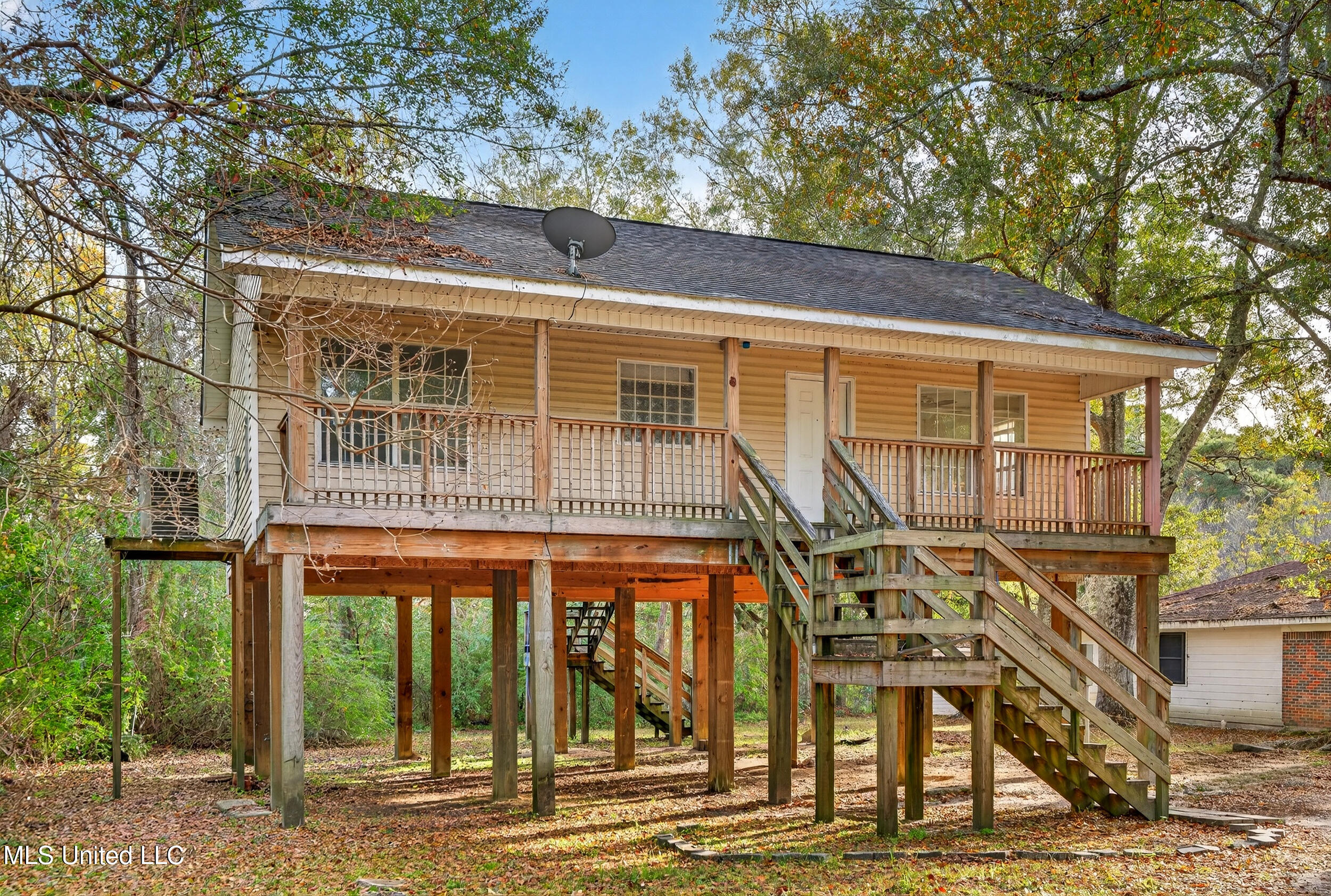 3718 Howze Street Moss Point, MS 39563 - Photo 3 of 31 2_a7406478