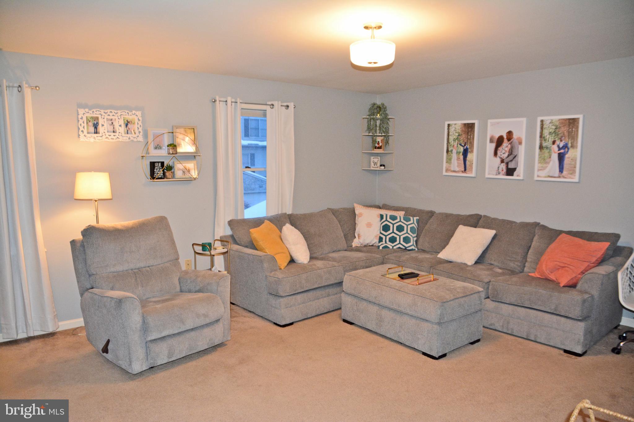 14 Laurel Ridge Leola, PA 17540 - Photo 17 of 32 Living Room from DA and Kitchen