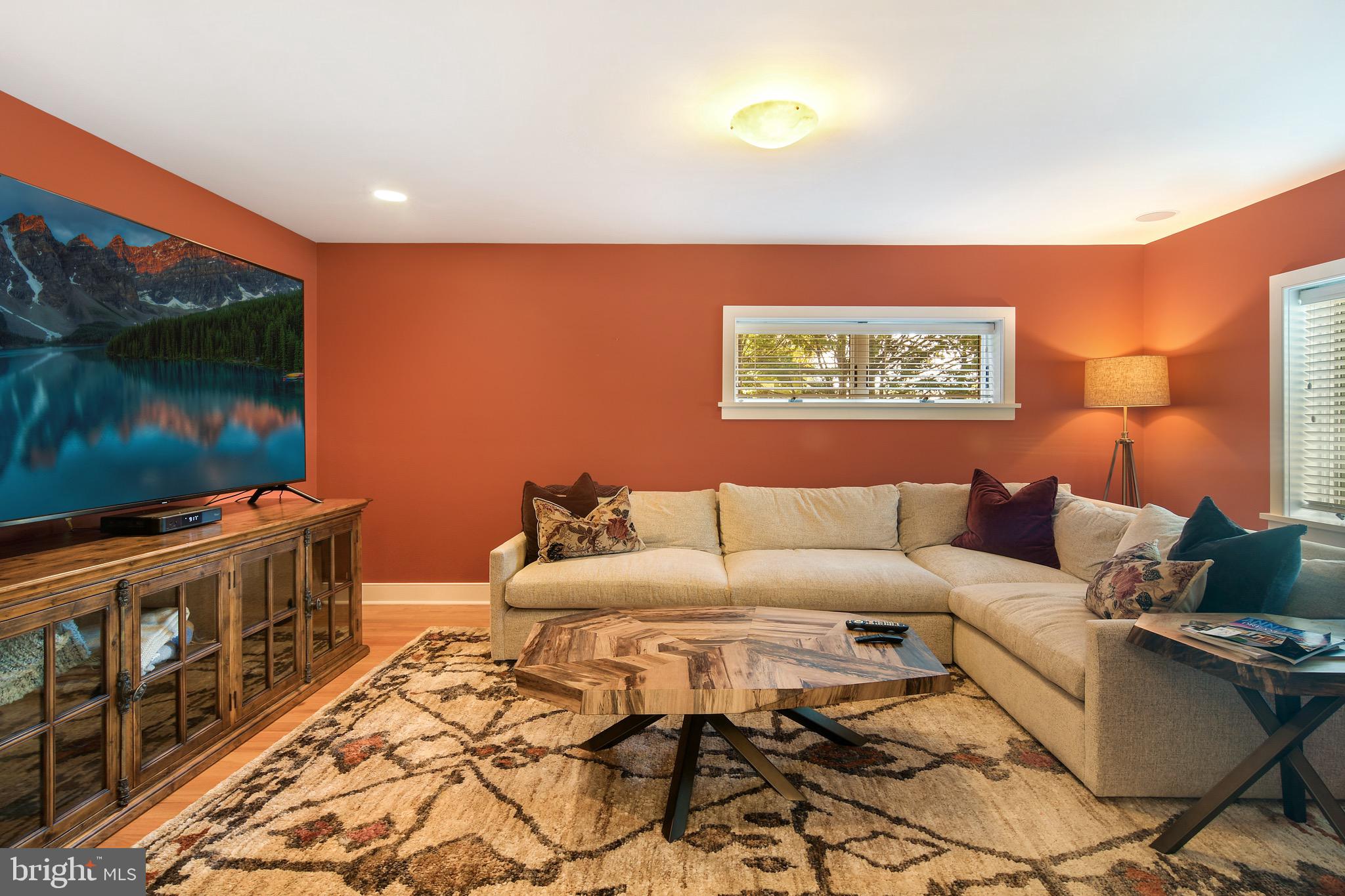 8 Beach Road Severna Park, MD 21146 - Photo 7 of 47