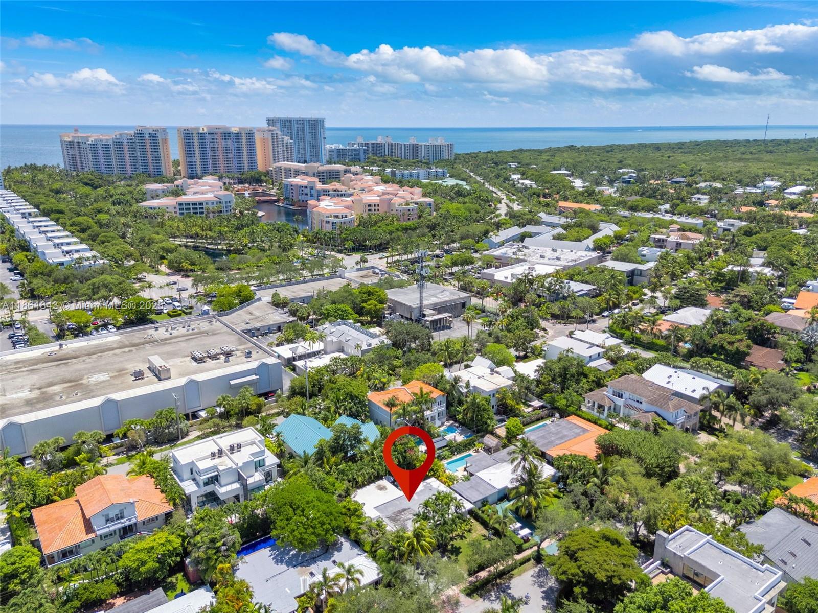 653 Glenridge Road Key Biscayne, FL 33149 - Photo 43 of 47 a view of a city