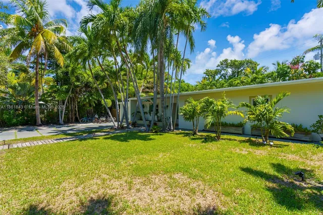 $3,850,000 | 653 Glenridge Road, Key Biscayne, FL 33149