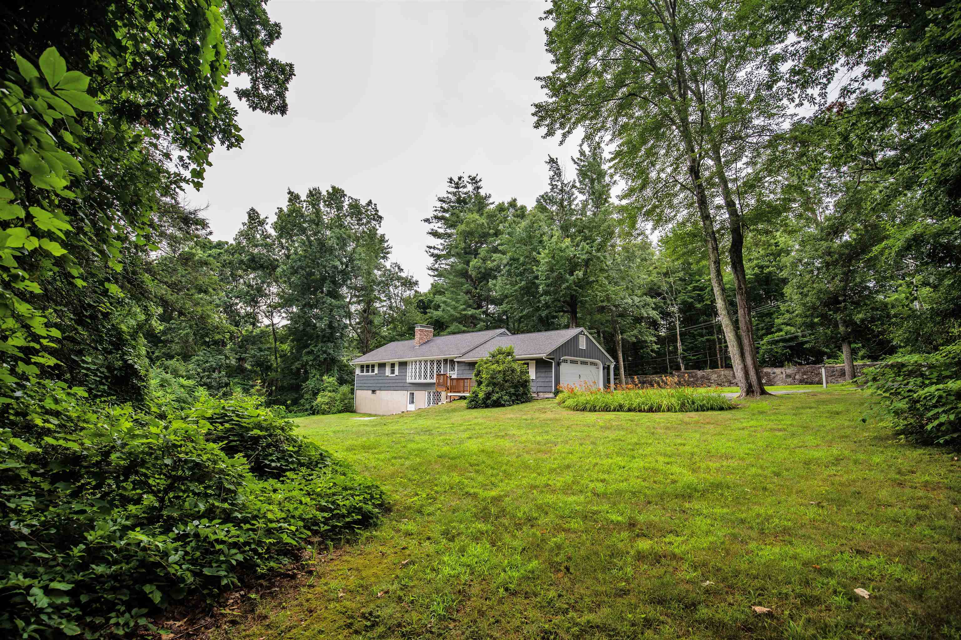 38 Searles Road Windham, NH 03087 - Photo 25 of 34