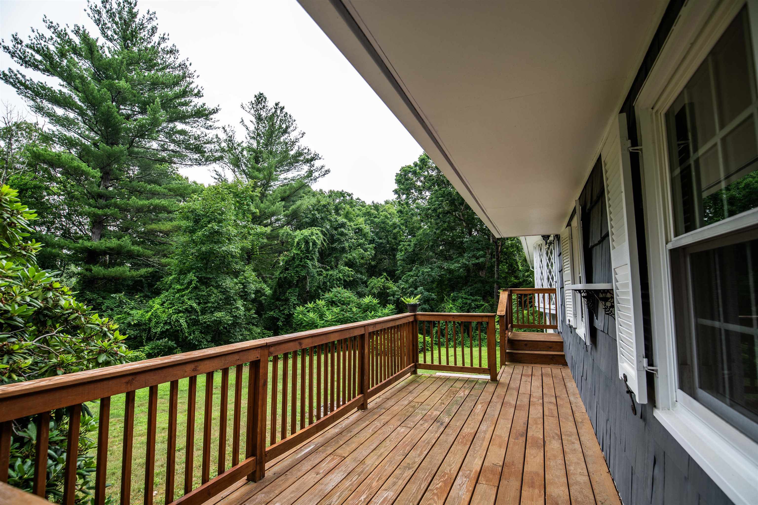 38 Searles Road Windham, NH 03087 - Photo 27 of 34