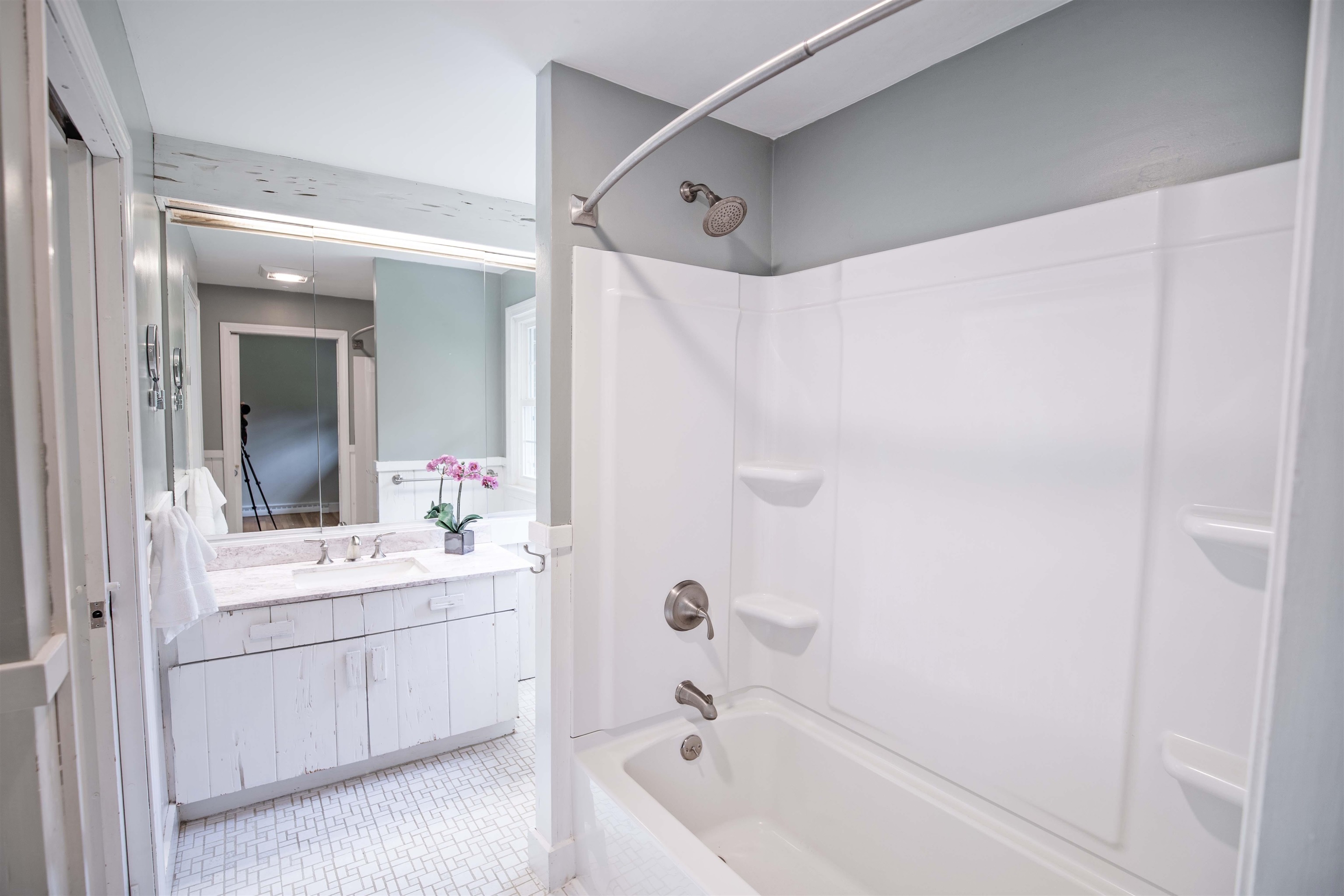 38 Searles Road Windham, NH 03087 - Photo 7 of 34