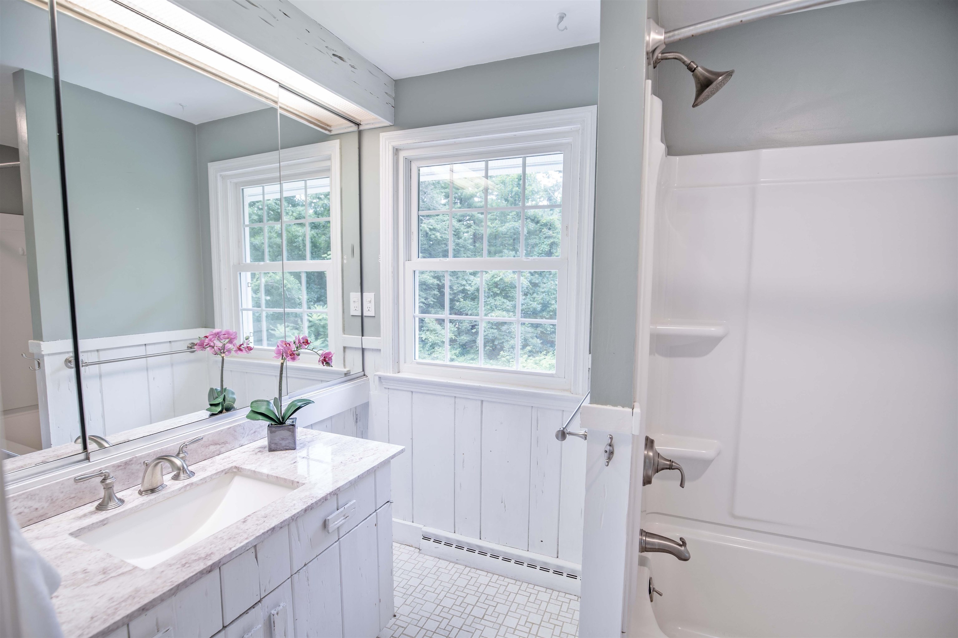 38 Searles Road Windham, NH 03087 - Photo 8 of 34