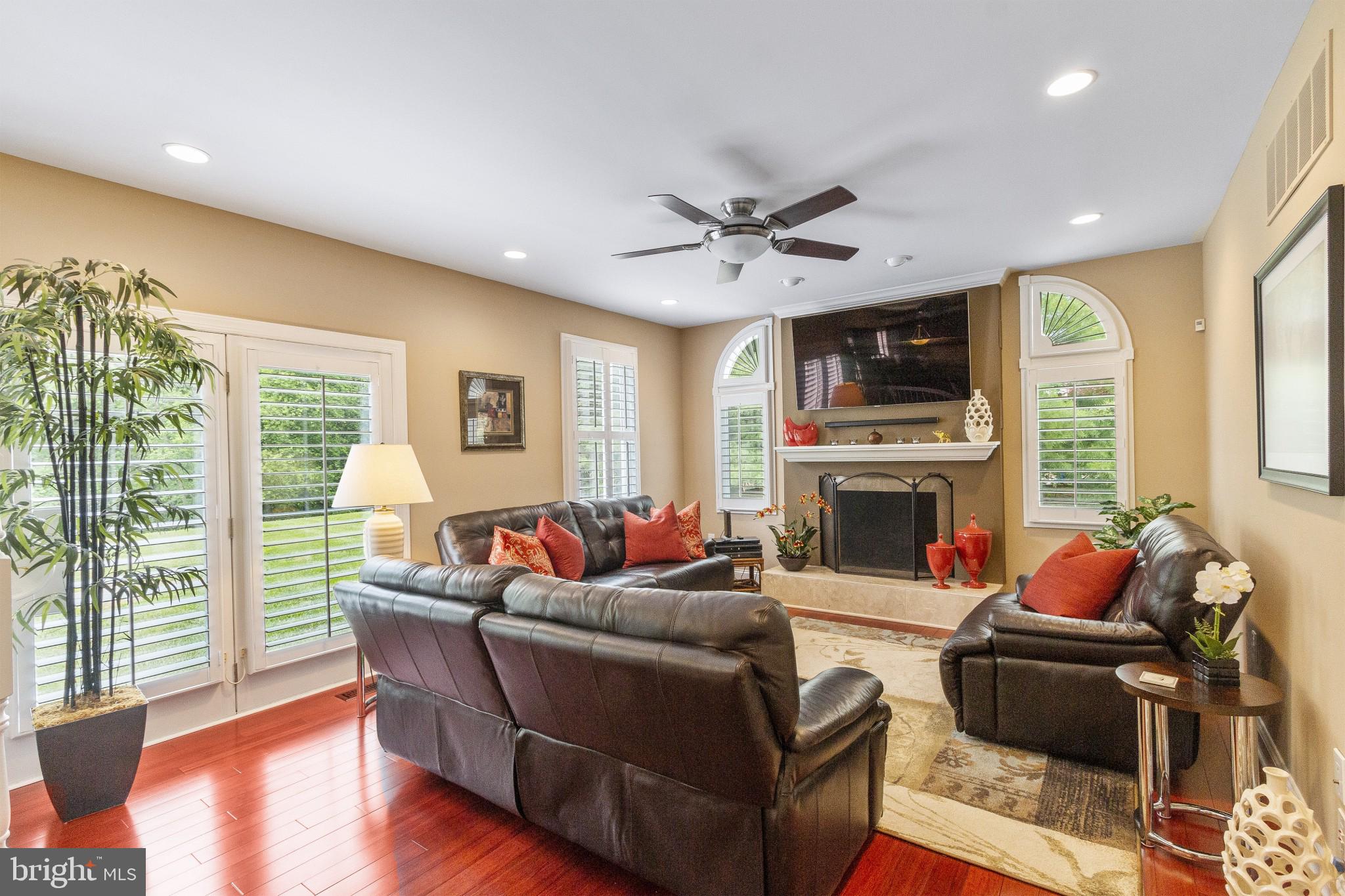 8 Spring Heath Court Baltimore, MD 21244 - Photo 6 of 18 Gallery Image 6