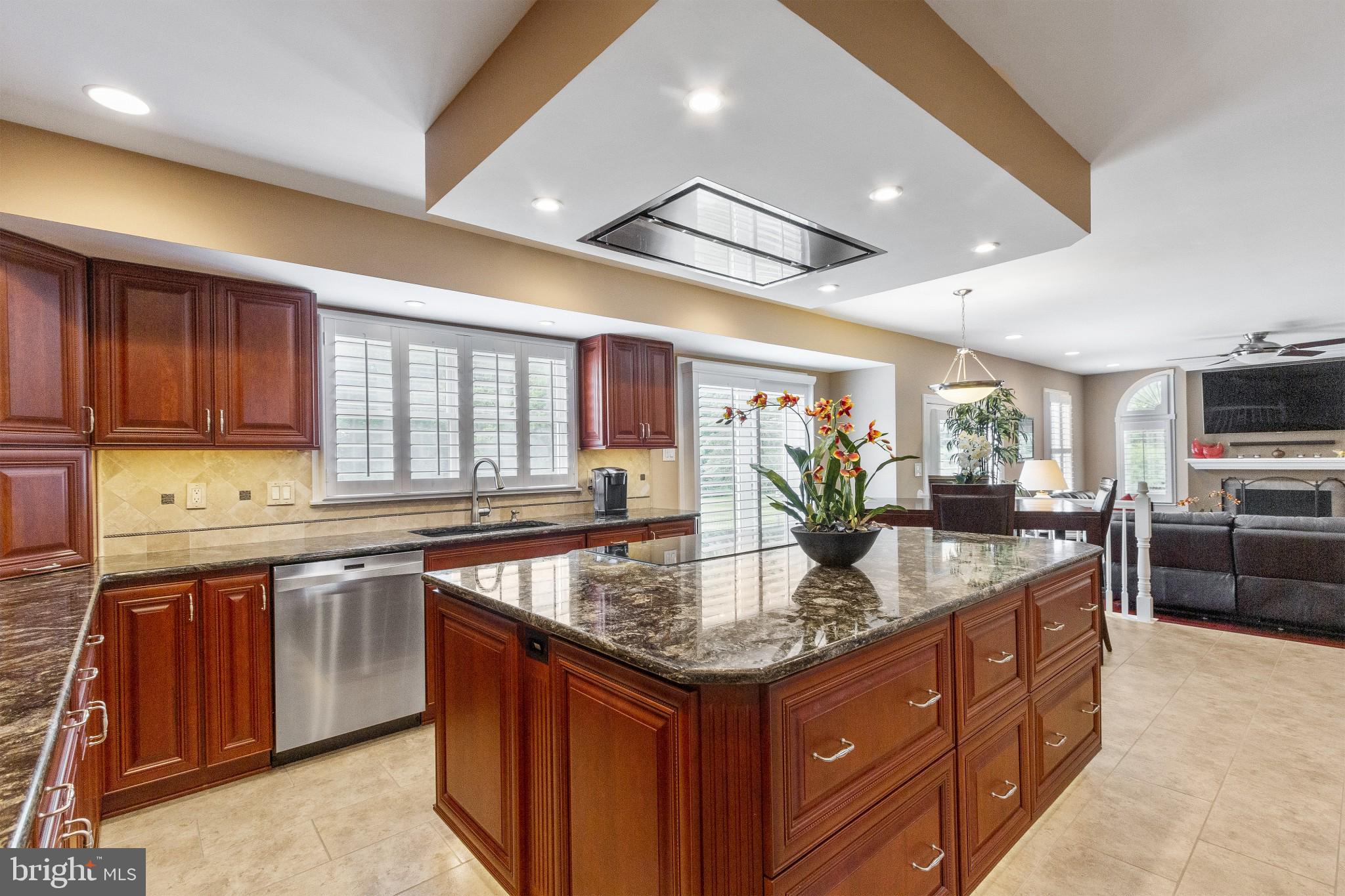 8 Spring Heath Court Baltimore, MD 21244 - Photo 8 of 18 Gallery Image 8