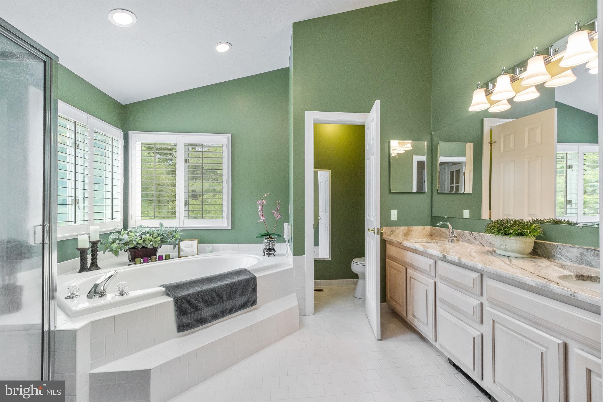 8 Spring Heath Court Baltimore, MD 21244 - Photo 10 of 18 Gallery Image 10