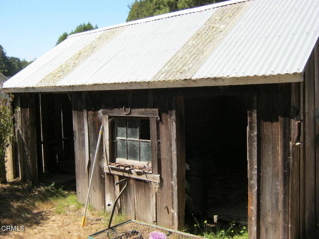 30520 Pudding Creek Road Fort Bragg, CA 95437 - Photo 15 of 24