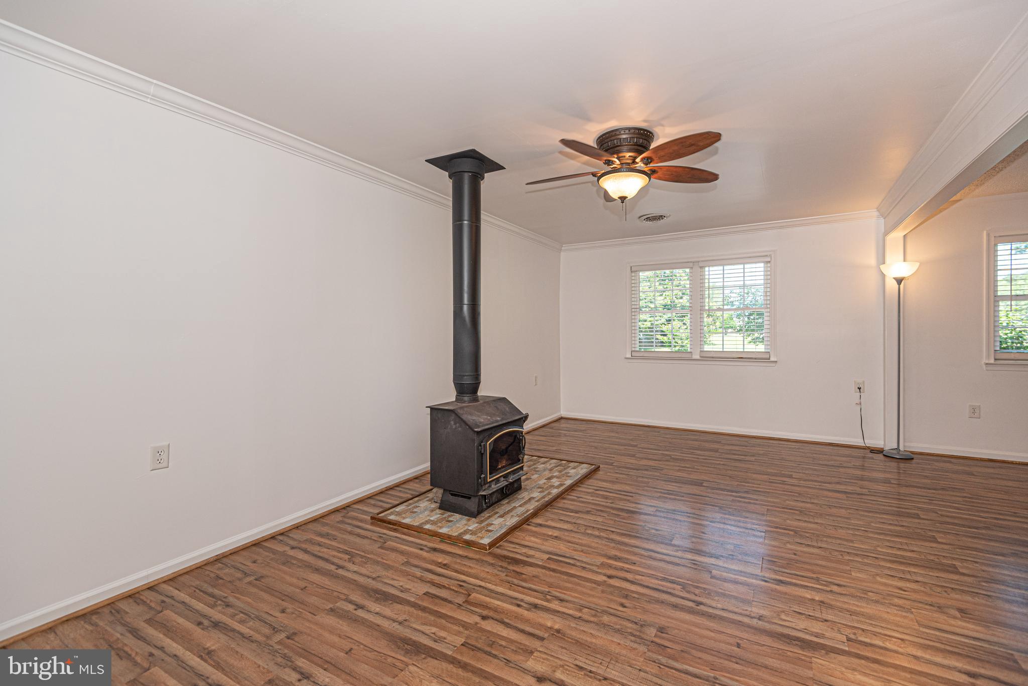 9224 Croppers Island Road Newark, MD 21841 - Photo 12 of 41