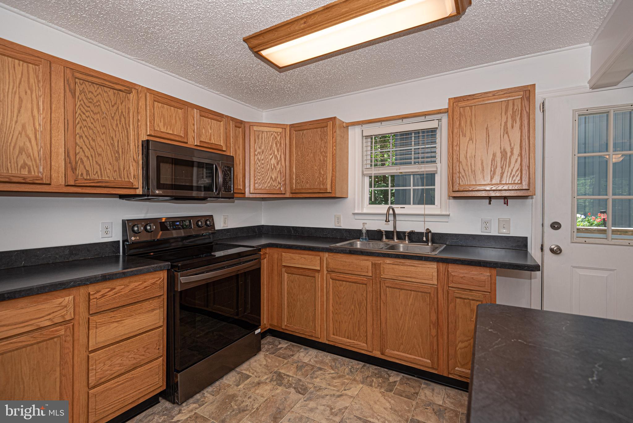 9224 Croppers Island Road Newark, MD 21841 - Photo 14 of 41