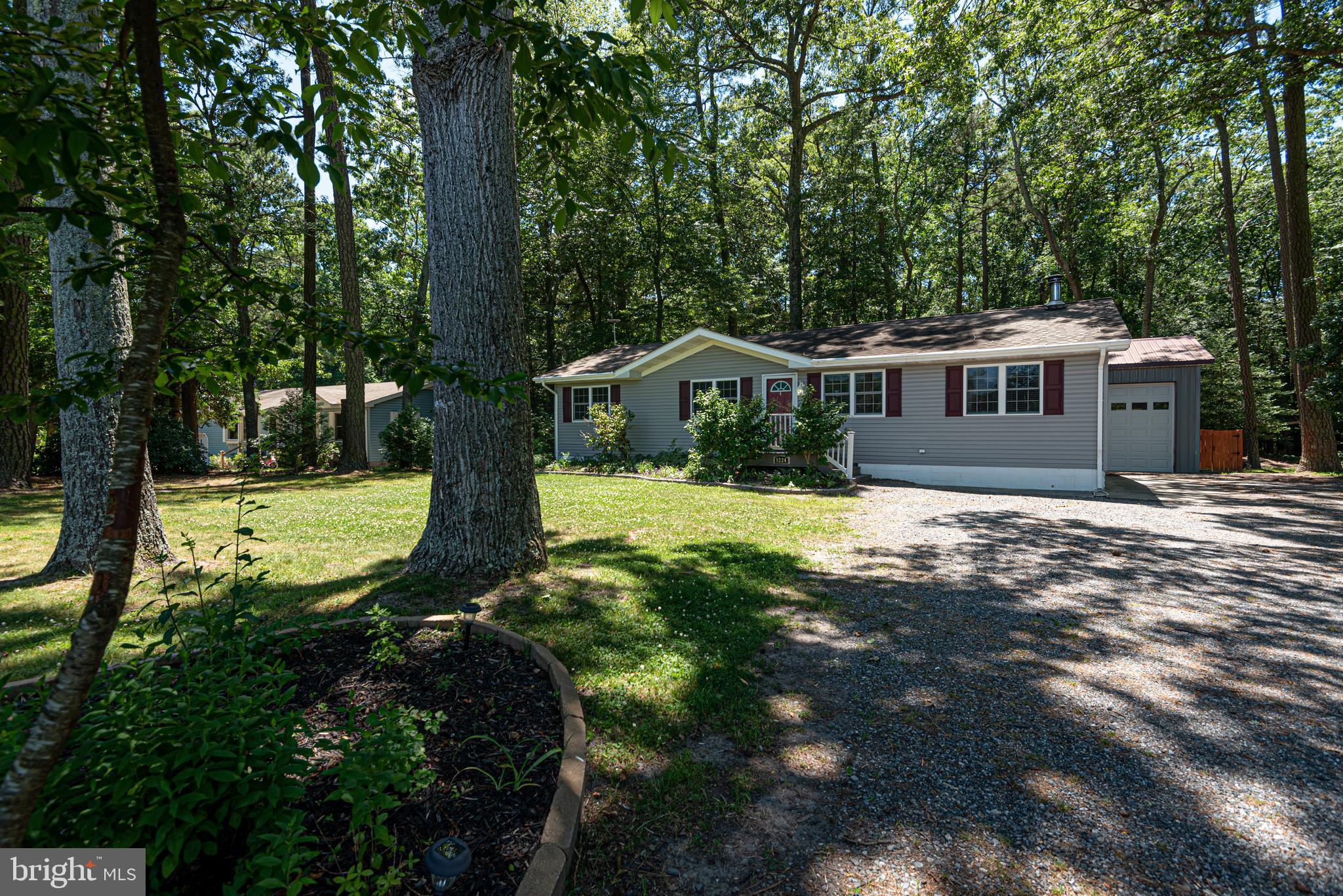 9224 Croppers Island Road Newark, MD 21841 - Photo 3 of 41