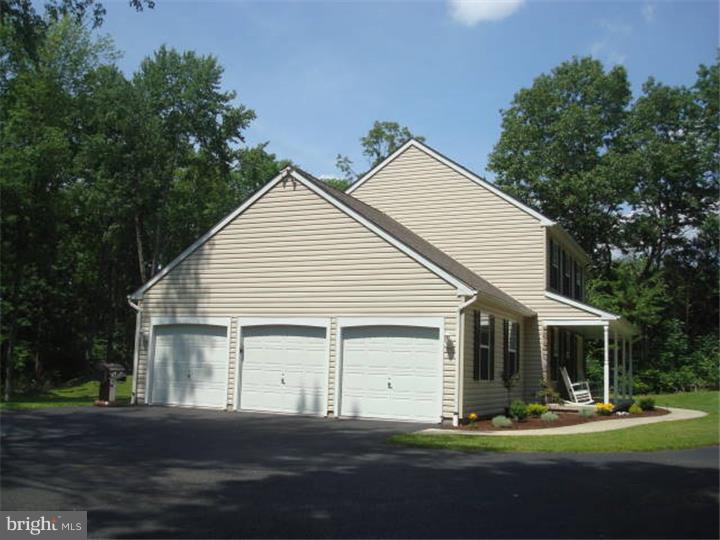 2210 Hendricks Road Pennsburg, PA 18073 - Photo 3 of 14