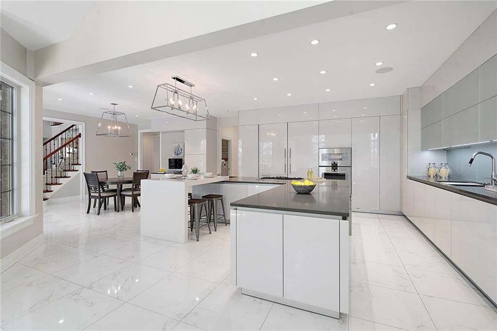 237 Lakeview Drive Coraopolis, PA 15108 - Photo 11 of 25